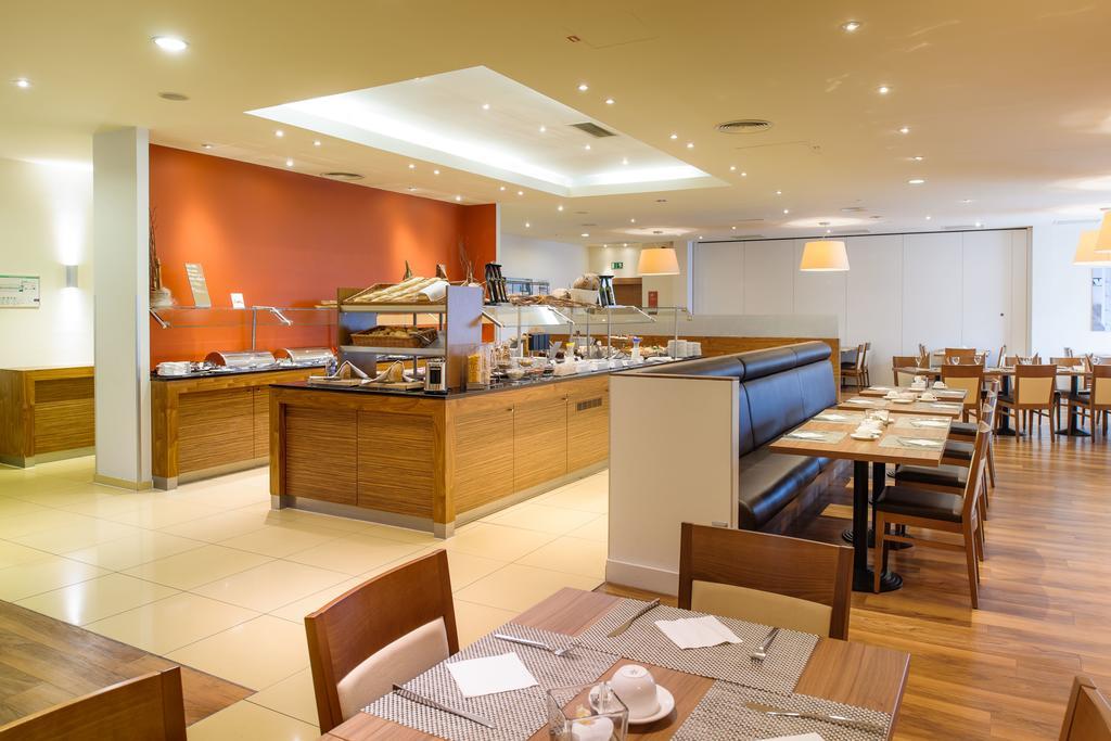 Mercure Stuttgart An Der Messe 4*
