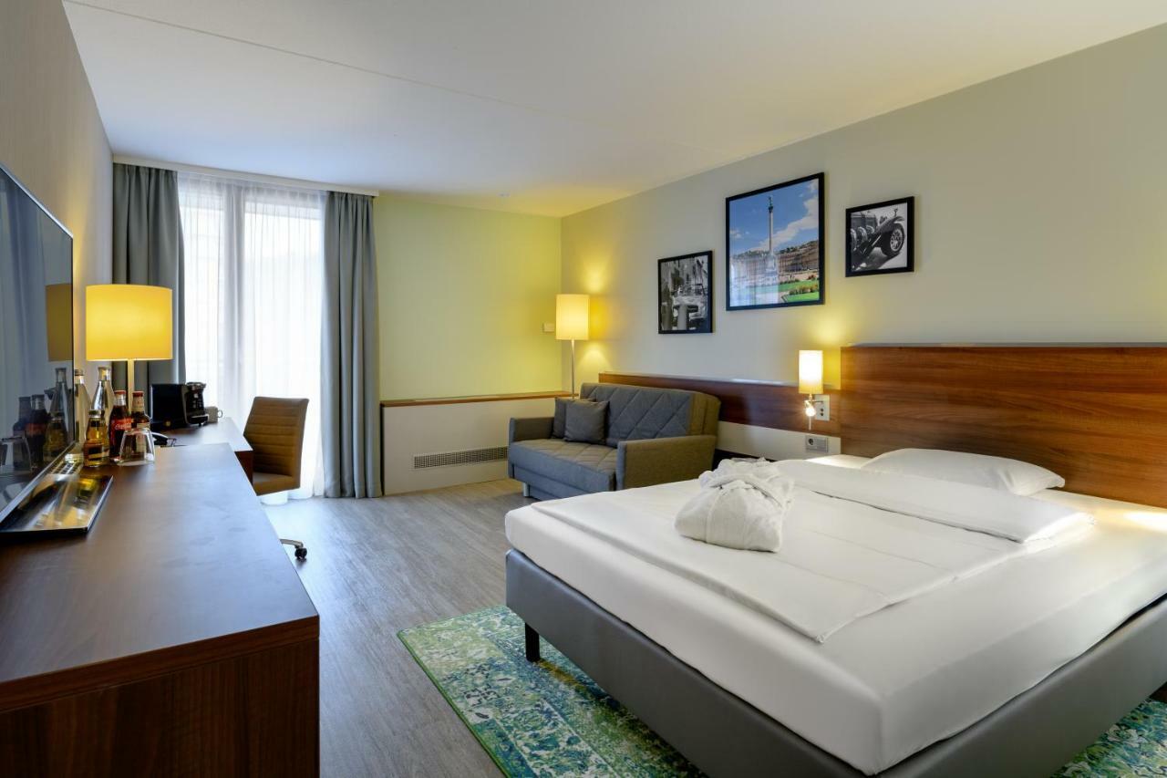 Hotel Mercure Stuttgart An Der Messe 4*